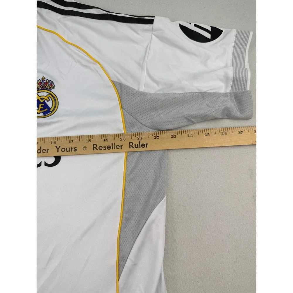 Adidas Mbappé #10 Real Madrid 2025-26 Home Jersey White Slim Fit Mens L